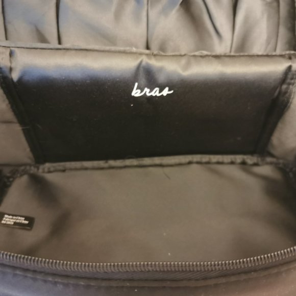 Victoria Secret lingerie travel bag w double zippers & handle brand new w tag - Picture 10 of 10